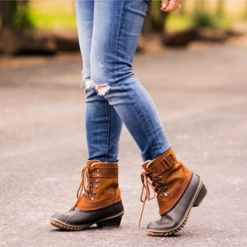 Sorel Women's Winter Fancy Lace II Boot Mid Calf Size 7 NWT